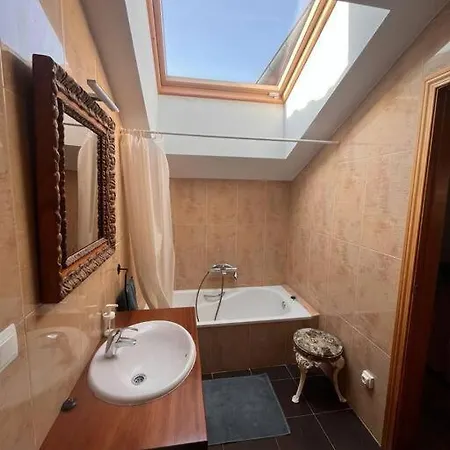Chalet Adosado En El Centro