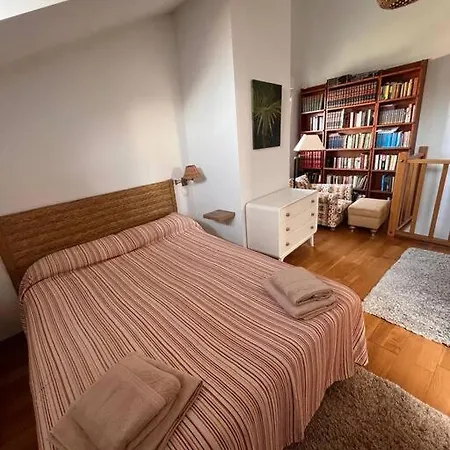 Apartment Chalet Adosado En El Centro Comillas
